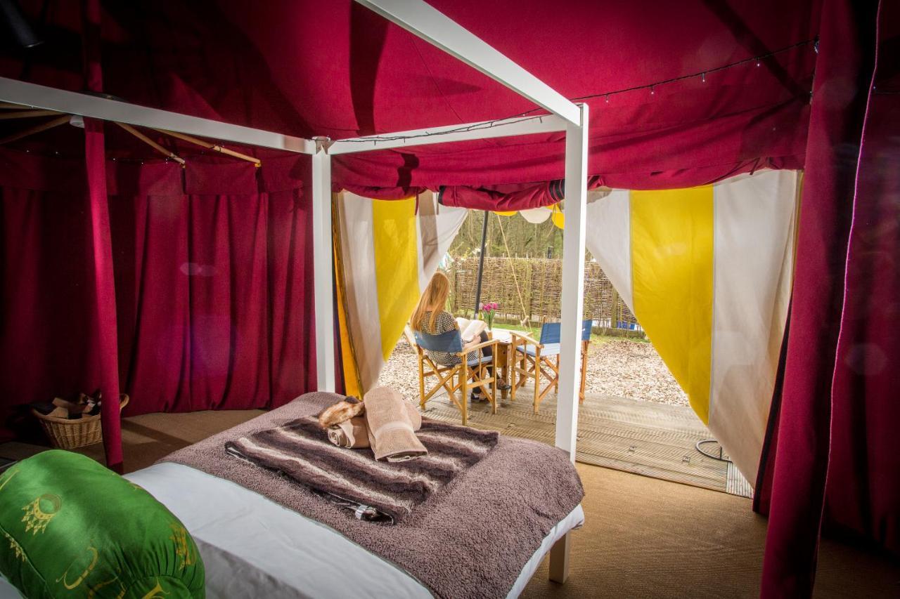 Leeds Castle Knights Glamping Hotel Bagian luar foto